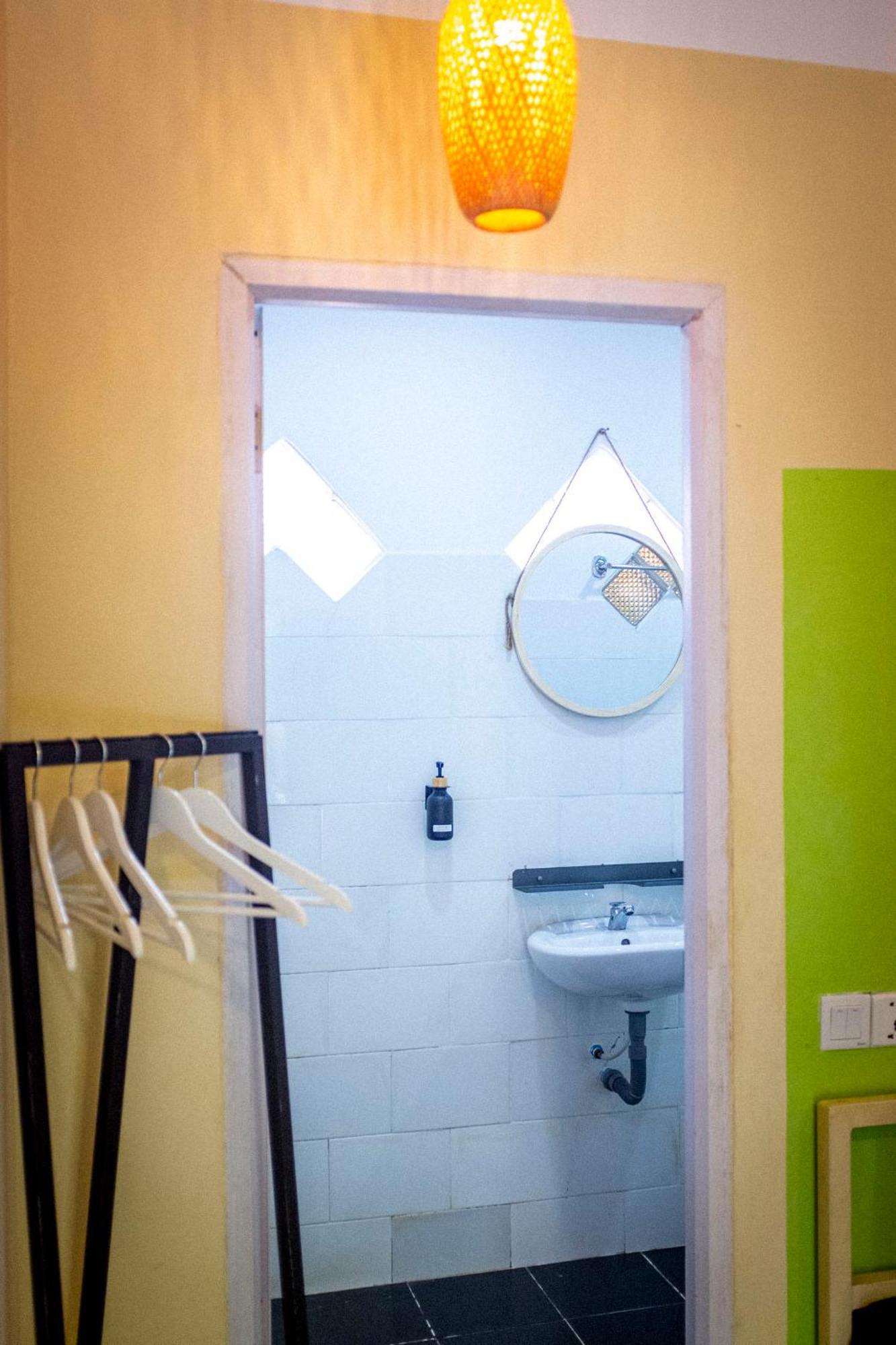 Monkey Republic Kampot Hotel Стая снимка